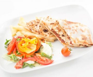 Sucuklu Gözleme